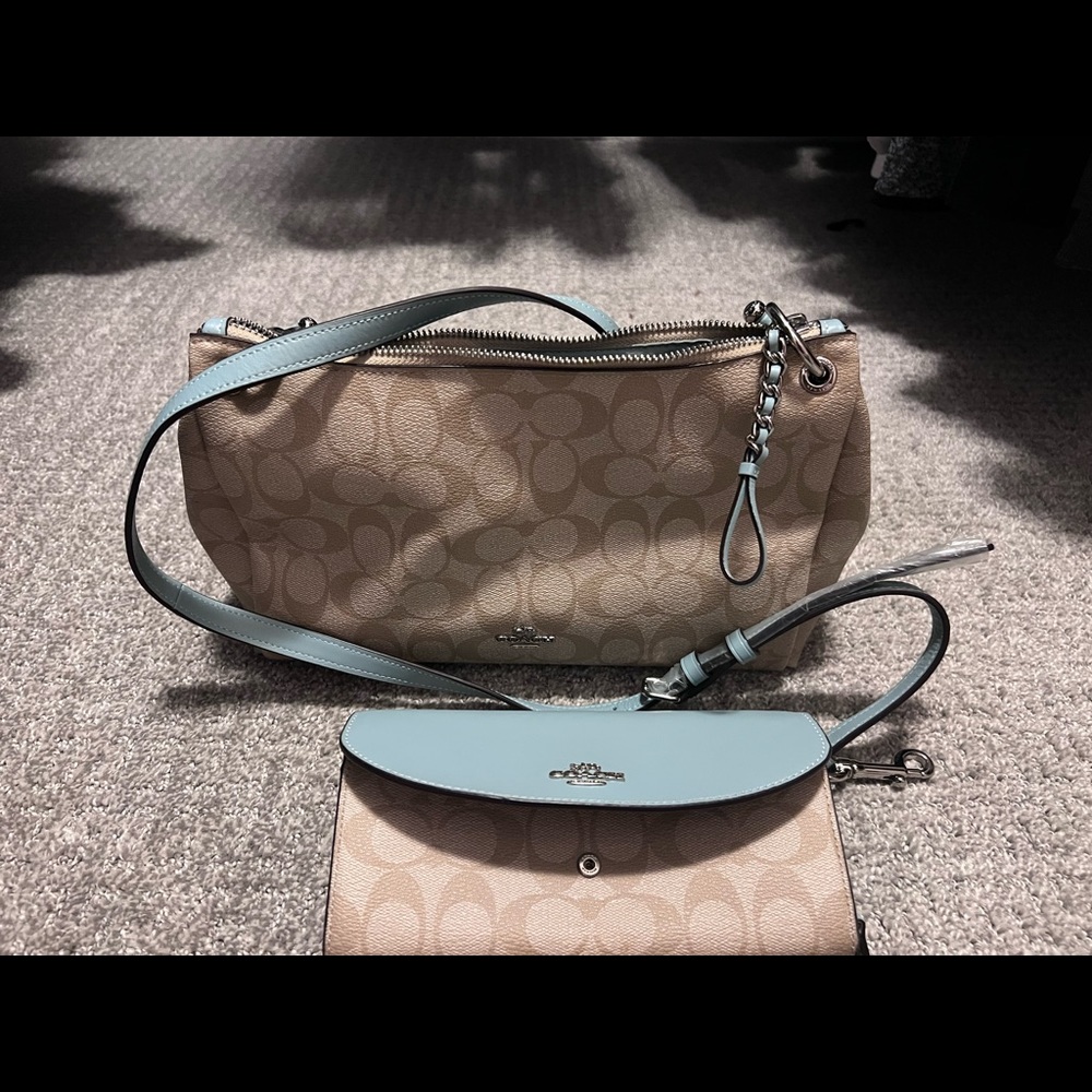 Coach purse and wallet